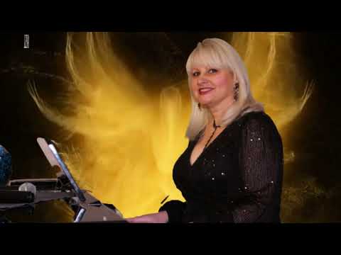 Видео: "Крылышки" - Лена Бекряшева