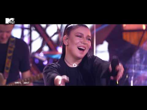 Видео: Ёлка - Грею счастье (номинант EMA Best MTV Russia Act 2017)