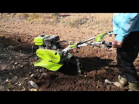 Видео: Фрезоване на почва със фреза Gardeniq 17m mega