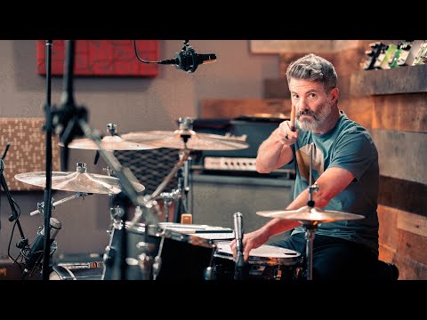 Видео: Настройка микрофонной записи барабанов нового уровня с Жакуайром Кингом и Роботом Монстром