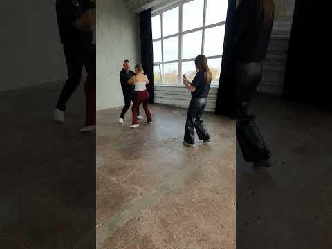 Видео: Любимое занятие - танцевать))