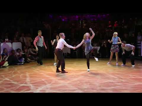 Видео: АЧМАРИТЕЛЬНАЯ  ЗАЖИГАЛКА 📻🎸👒 BAND ODESSA