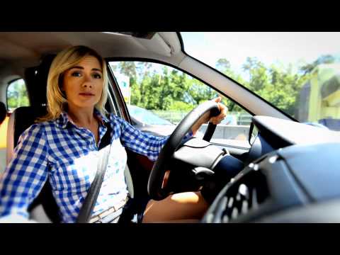 Видео: LADA Kalina Cross : Тест-драйв в программе "Москва рулит"