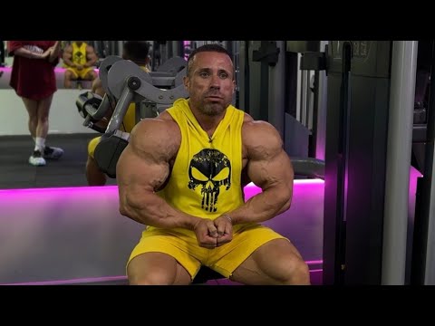 Видео: Тренировка спины в Iron Lab gym
