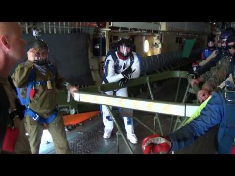 Видео: Десантирование ВДВ с ИЛ-76 (56 ОДШБр)
