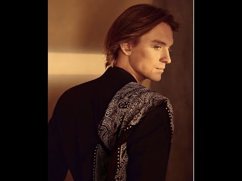 Видео: Д. РОДЬКИН , А.ГОДУНОВ -КАРМЕН ( ДУЕТ, сравнение)