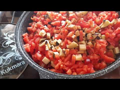Видео: Баклажанная икра ///просто очень вкусно///
