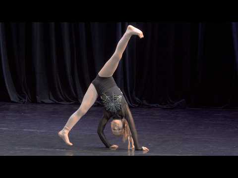 Видео: "Паук". Современный танец.