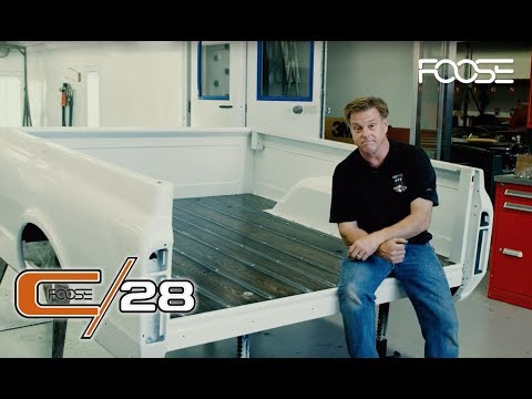 Видео: Проект Foose Design 1967 Chevy «C/28» – кастомизация кузова грузовика (часть 2/8)
