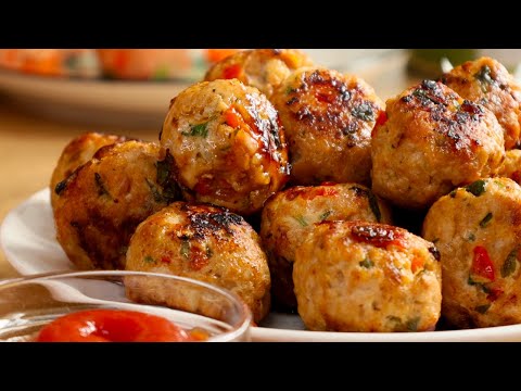 Видео: Сочные и ароматные фрикадельки, которые легко приготовить дома. Идеально нежные и вкусные.