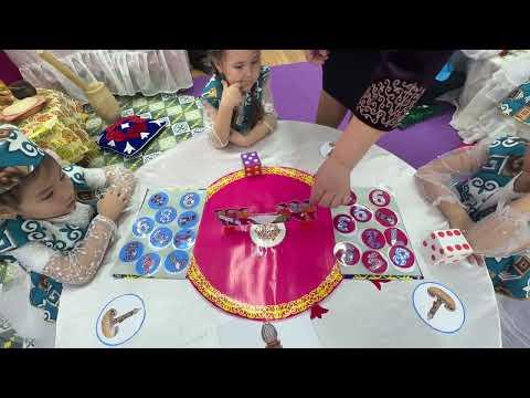 Видео: “Ұлттық құндылықтарды дәріптеу” ұйымдастырылған іс-әрекеті.