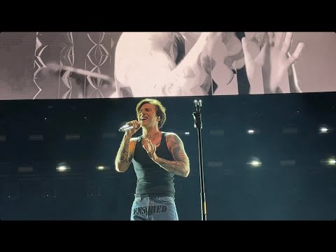 Видео: XOLIDAYBOY - Оставь бокал // Москва 12.12.2024