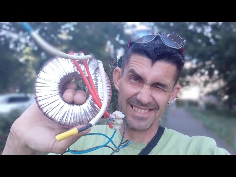 Видео: НАШЕЛ КЕЙС В Мусорном КОНТЕЙНЕРЕ !!! ВИДИО ОТ СТАРИКА