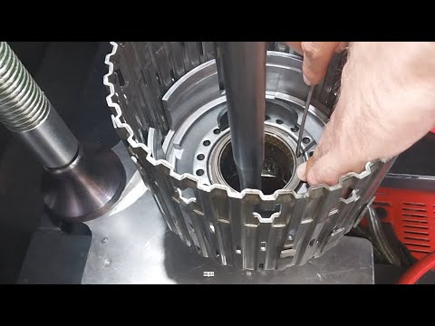 Видео: Перепрессовка барабанов, замена фрикционов, комплекта подшипников АКПП RE4R03A Nissan Patrol 4.5