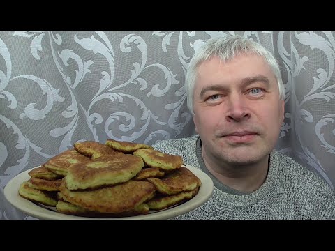 Видео: VLOG Геннадий Горин кушает сырники и оладьи