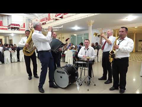 Видео: гурт "ПОЗИТИВ-ХОТИН"