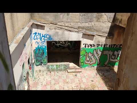 Видео: Старый британский полицейский участок на горе Мерон. небольшой сталк.