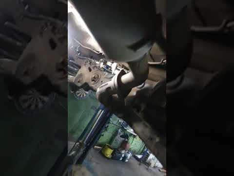 Видео: Ремонт электро стояночного тормоза Hyundai Santa Fe 3 2013года