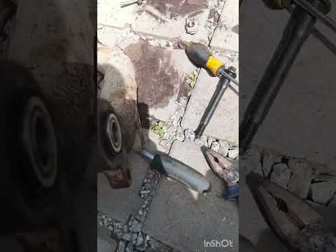 Видео: Замена задних подшипников рычага Mercedes-Benz W168 ( A160 A140 A170 )