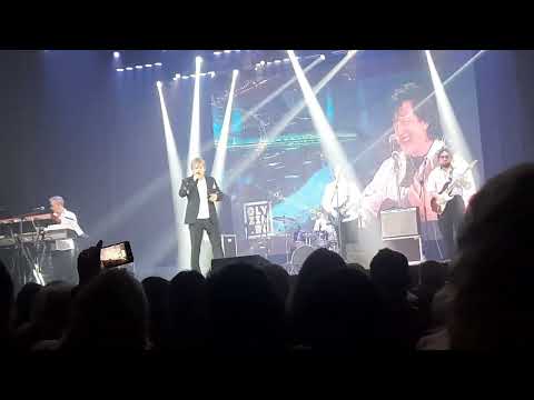 Видео: Алексей Глызин-,,Аэропорт".Музыка-Руслан Горобец,стихи-Михаил Танич