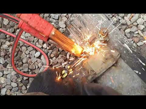 Видео: Некоторые проблемы с #стартером на #камазе и их решения. Стартер щёлкает но не крутит.