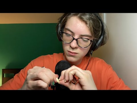 Видео: АСМР | снятие лака с ногтей (стирание) [No Talking]