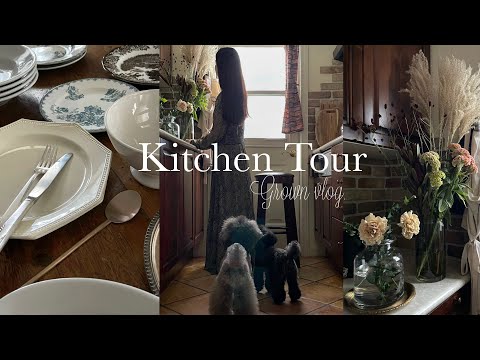 Видео: [Экскурсия в номер] Кухня, полная любимых вещей и любимой посуды / Старинная посуда / Экскурсия по