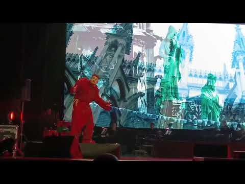 Видео: "Путь открыт, ночь темна" Мюзикл "Нотр-Дам де Пари" на сцене ДКЖ. Новосибирск. 