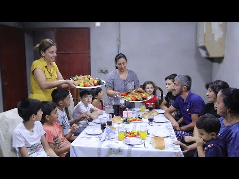 Видео: Гости из села в помощь | на Обед  Сухой Бозартма | Для Ужин Табака из Курицы 🐔