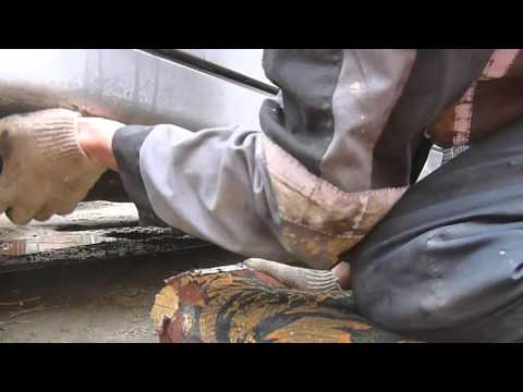 Видео: Снять пластиковый порог w210