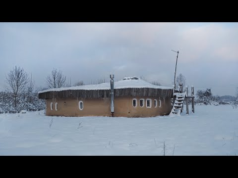 Видео: Саманный дом в -30°