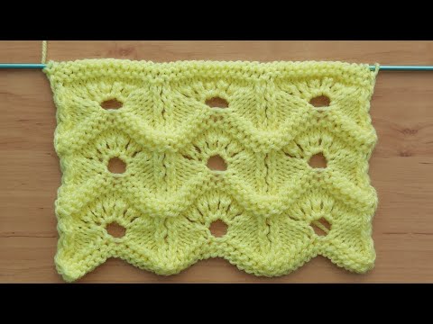 Видео: Интересный ажурный узор спицами для женкого кардигана, джемпера, туники, жакета.