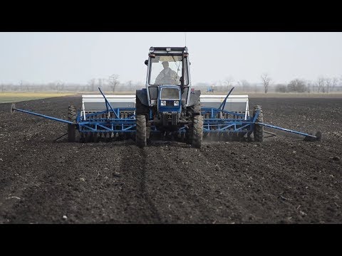 Видео: Посевная 2018 !!! Сеем ячмень ЮМЗ-8280. СЗ-5.4