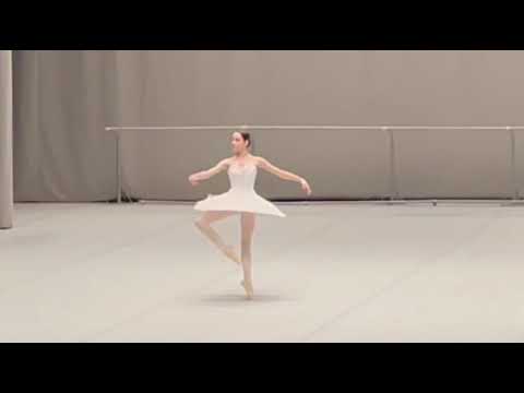 Видео: Вариация Одетты (Лебединое озеро) МГАХ 2025г - Алика Венская (Ермощенко)