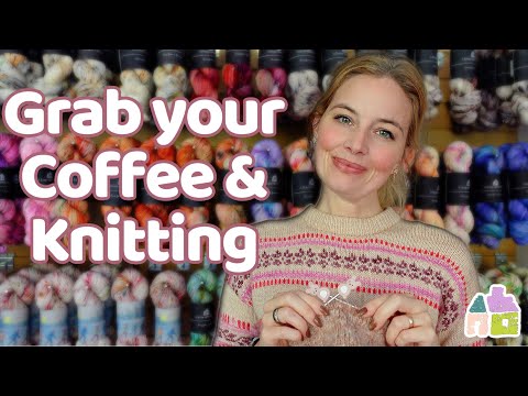 Видео: Не могу перестать вязать! Уютные жилеты, подушки и шарфы на осень. Мягкая пряжа. Я влюблена!✨