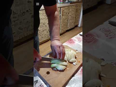 Видео: Кер у Сус по Армянски ( кушай  и молчи на русском,😆😆)