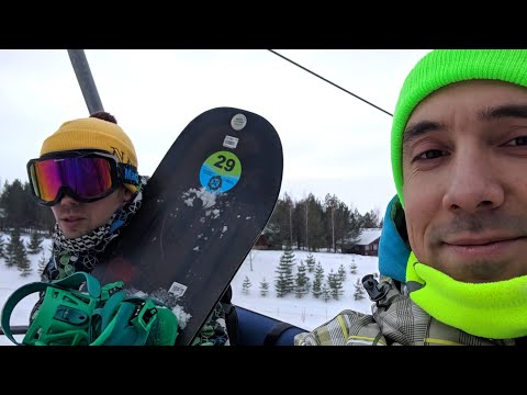 Видео: валяемся на горке