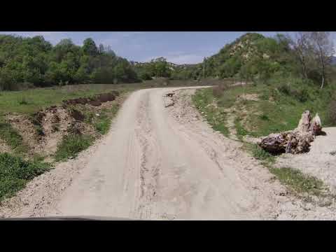 Видео: Zlatolist to Rojen monastery dirt road | От Златолист до Роженски манастир по еко път | 30.04.2021