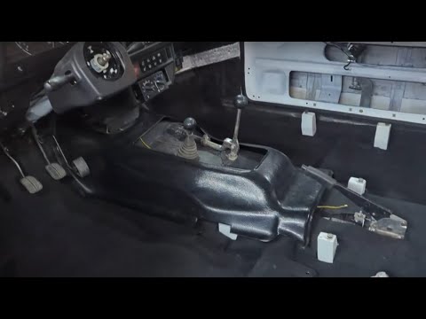 Видео: НИВА ПИКАП часть 39 шумоизоляция полика, ковролин и пластмасски