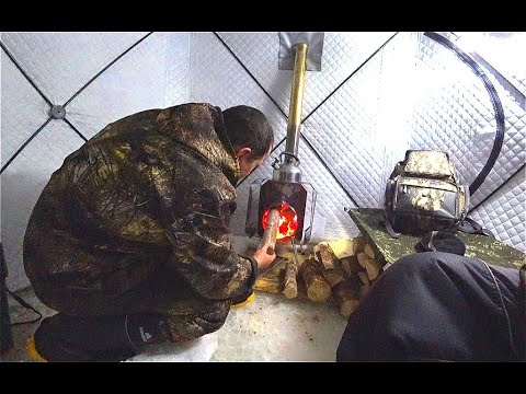 Видео: Одни на озере. Волки ходят рядом. Рыбалка с домашним комфортом.