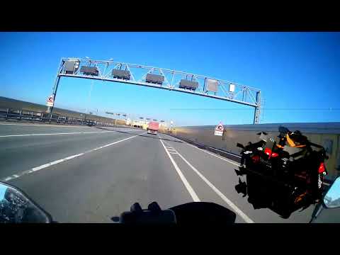 Видео: Первый день Петербурга без мигрантов в такси. Цены подскочили на 30%