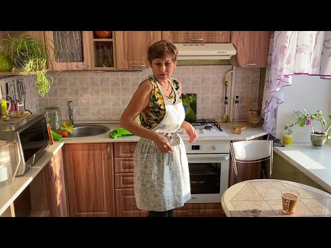 Видео: С утра торт и капуста, пью кофе. Бездельница.