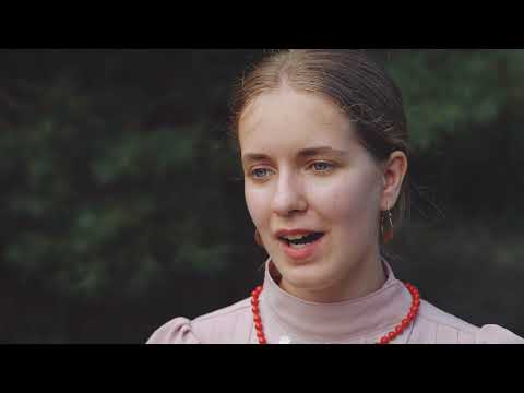 Видео: ЗАРОДИЛАСЬ ЯГОДКА - х. Ларинский, Волгоградская обл. | Кириллова Ксения