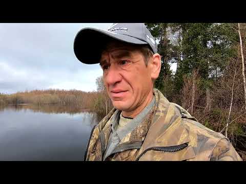 Видео: Рыбалка в половодье. Поиск рыбы по разливам.
