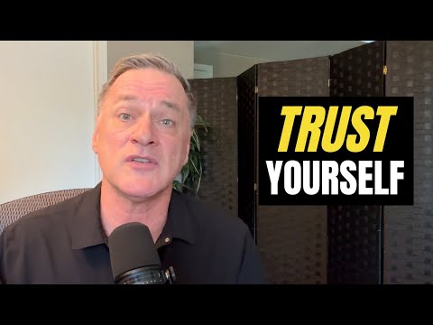 Видео: Как доверять себе в мире, полном интернет-гуру