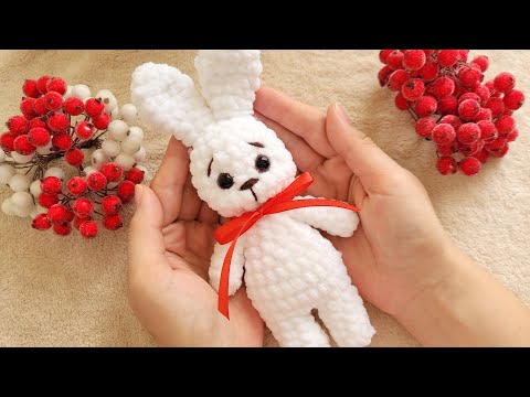 Видео: ⌛ЗА 10 МИН🐇ЗАЙЧИК ИЗ ПЛЮШЕВОЙ ПРЯЖИ/crochet bunny