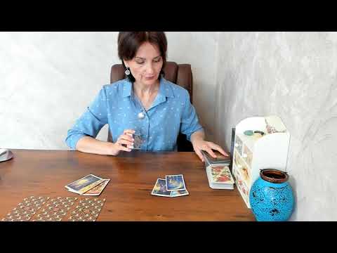 Видео: ЧТО У НЕГО С СОПЕРНИЦЕЙ?   ТАРО. Онлайн гадание