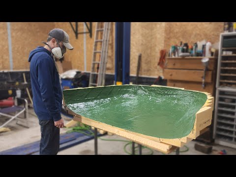 Видео: Из УАЗа - в ЗИЛ 131: тяжелый опыт с капотом из стеклопластика