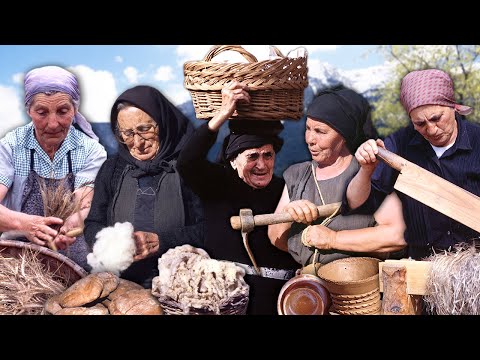 Видео: Сельские женщины: невидимый (и фундаментальный) двигатель семейной экономики прошлых лет