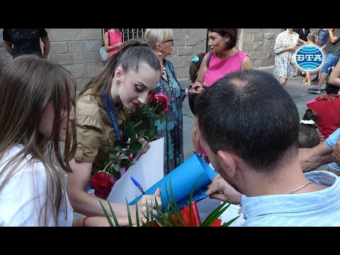 Видео: Клуб Левски-Триадица организира тържествено посрещане на олимпийската вицешампионка Боряна Калейн
